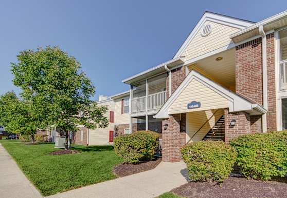 Barton Farms Apartments And Duplexes Greenwood, IN 46143