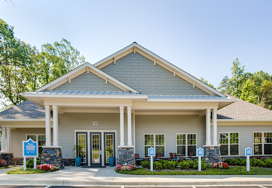Crowne At Cahaba River Apartments Birmingham Al 35243