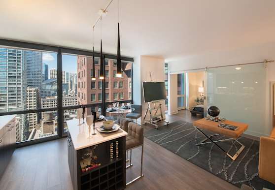 73 East Lake Apartments Chicago Il 60601