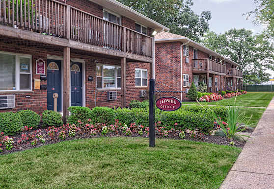 Stratford apartments old bridge nj