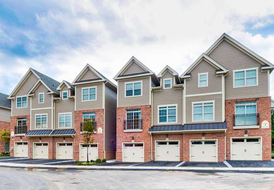 Cider Mill Townhomes Apartments - Livingston, NJ 07039
