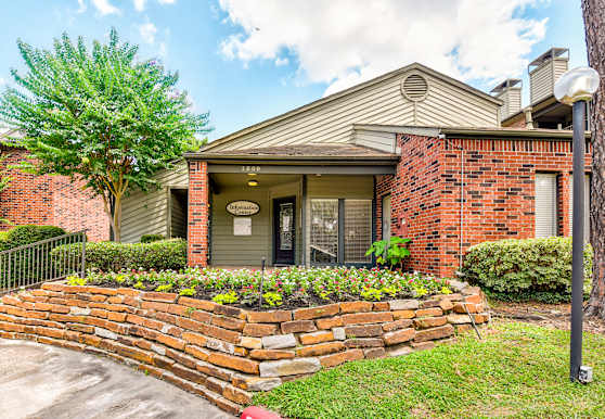 Worthington At The Beltway The Apartments Houston Tx 77067