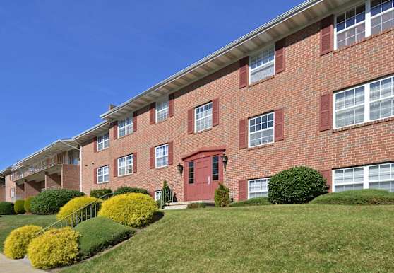 Oakleigh Apartments Carney Md 21234