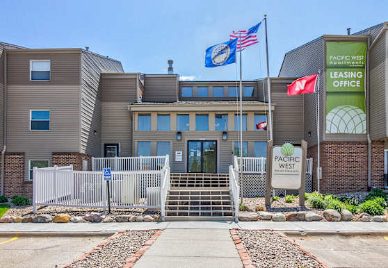 Pacific West Apartments Omaha Ne 68144