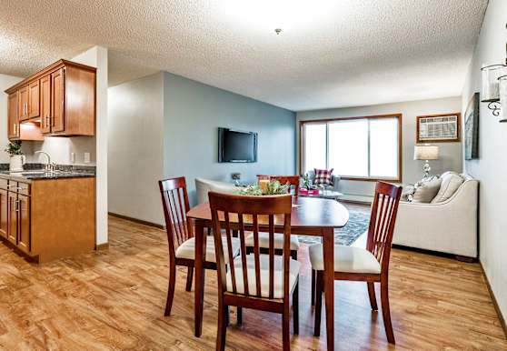 Springwood Apartments Forest Lake Mn 55025