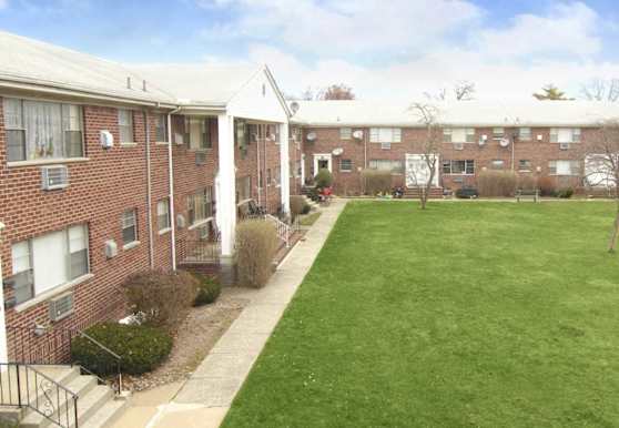 Lexington Village Apartments Clark, NJ 07066