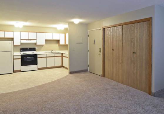Pine Tree Park Apartments Saint Paul Mn 55119