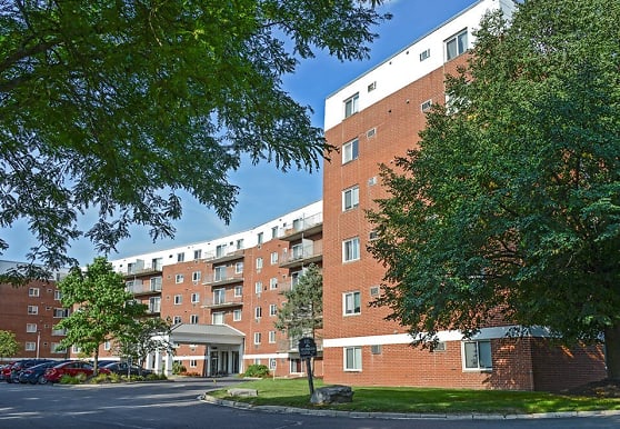 Nob Hill Apartments - Syracuse, NY 13205