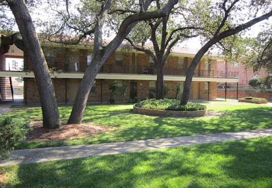 Courtyard Apartments At Cordova Pensacola Fl 32503
