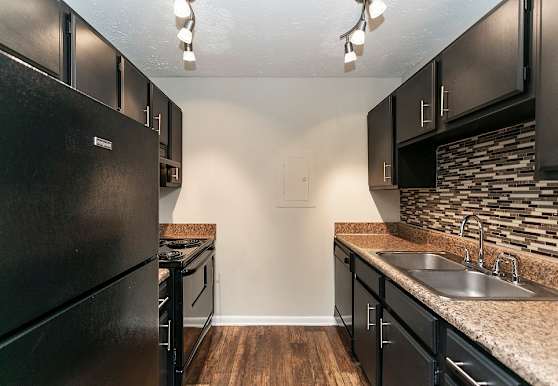Candlewood Apartments Nashville Tn 37211