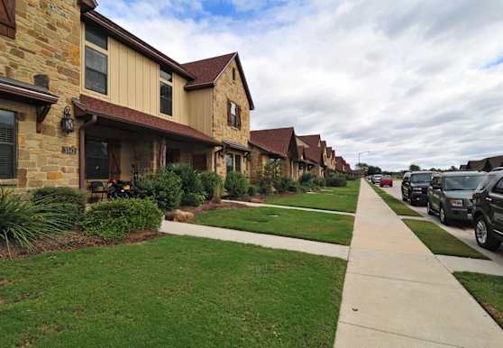 The Barracks Townhomes Apartments College Station, TX 77845