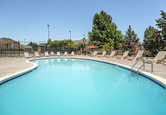 Rosehill Pointe Apartments Lenexa Ks 66215