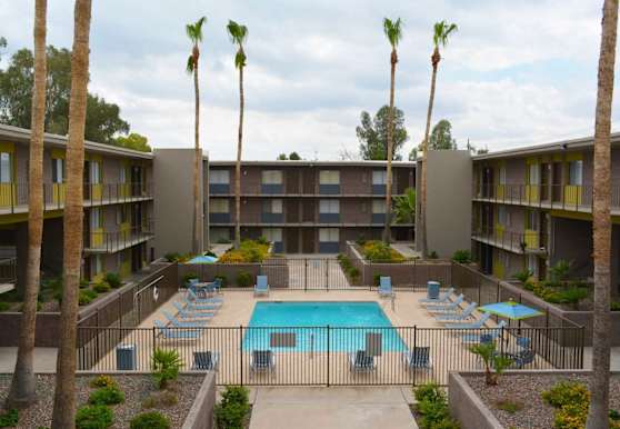 Arcadia On 49th Apartments - Phoenix, AZ 85018