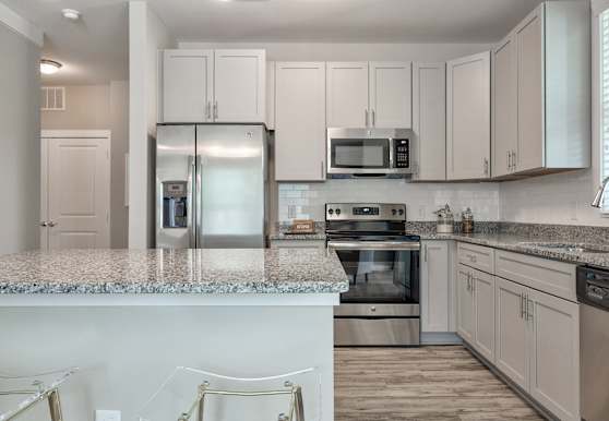 Luxury Apartments at Foxwood - Raleigh, NC 27615