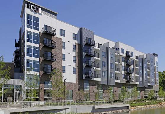 The Coil Apartments Indianapolis In 46220