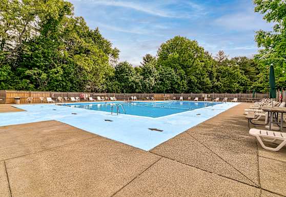 Lord Baron Apartments - Burlington, MA 01803