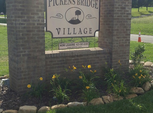 Pickens Bridge Village Apartments - Piney Flats, TN