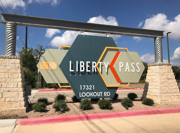 Liberty Pass Apartments - Selma, TX