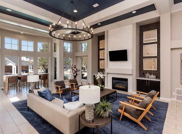Windsor Townhomes And Apartments - Lakewood, CO