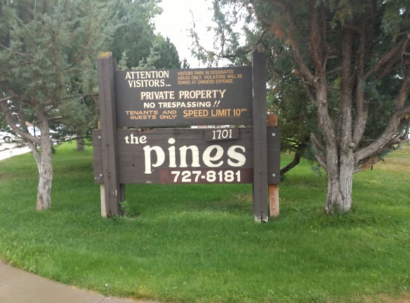 Pines Apartment - Great Falls, MT