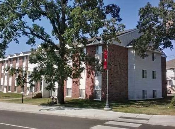 Bridgeport Student Apartments - Saint Cloud, MN