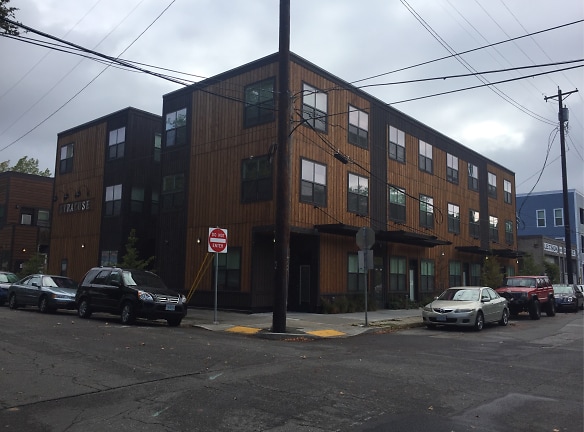 Syracuse Apartments - Portland, OR