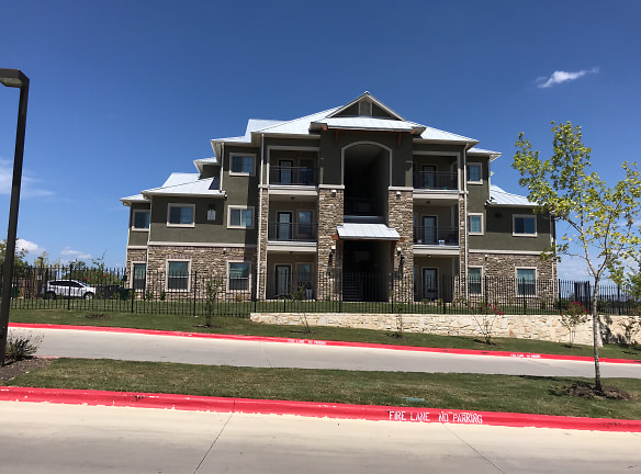Freedom Hills Ranch Apartments - San Antonio, TX