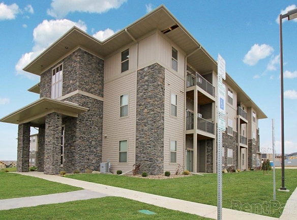 Brookledge Apartments - Watford City, ND