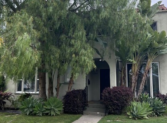 1284 S Highland Ave - Los Angeles, CA