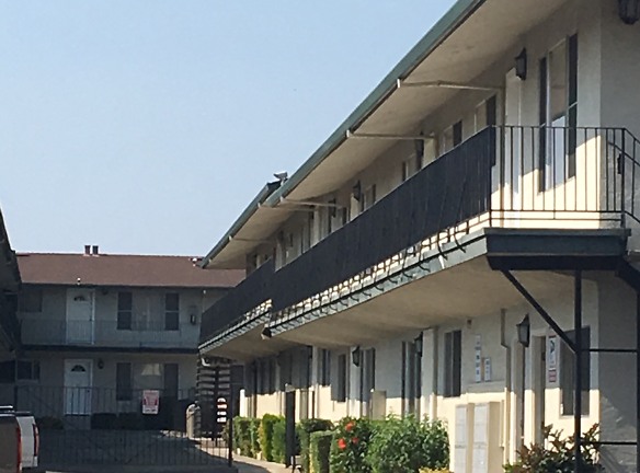 Argyle Apartments - San Leandro, CA