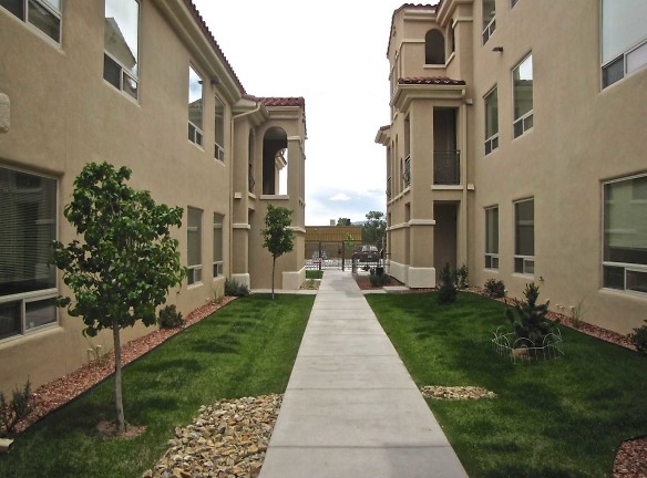 Rancho Del Cielo Apartments - Albuquerque, NM