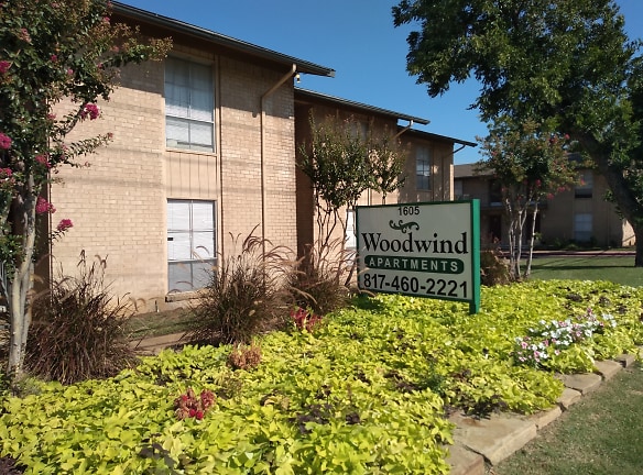 Woodwind Apartments - Arlington, TX