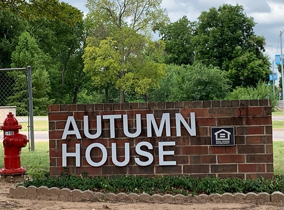 Autumn House Apartments - Midwest City, OK
