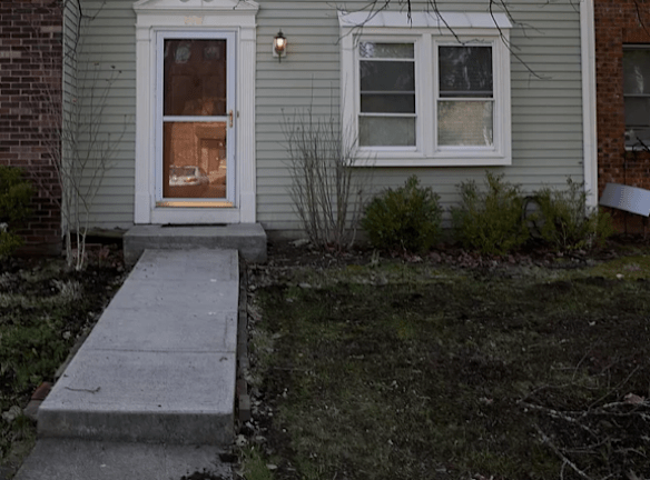 8687 Shear Dr - Powell, OH