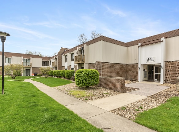541 73rd St #105 - Downers Grove, IL