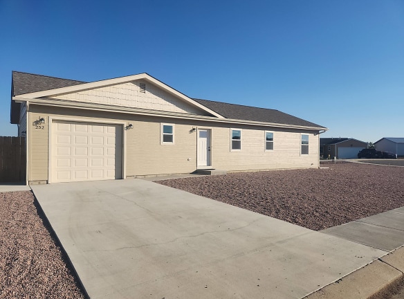 252 Indian Hills Rd - Florence, CO