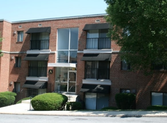 Waterford Apartments - Havertown, PA
