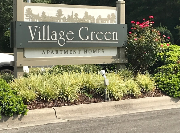 Village Green Apartment - Wilmington, NC