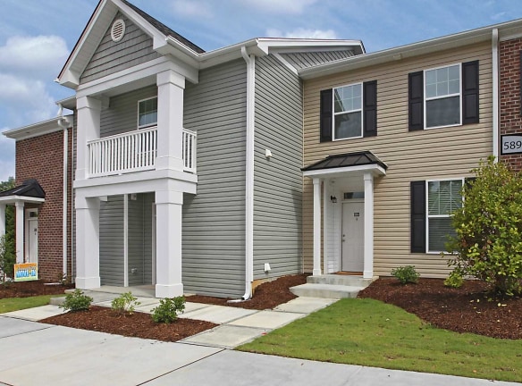 Loch Raven Pointe Apartments And Townhomes - Raleigh, NC