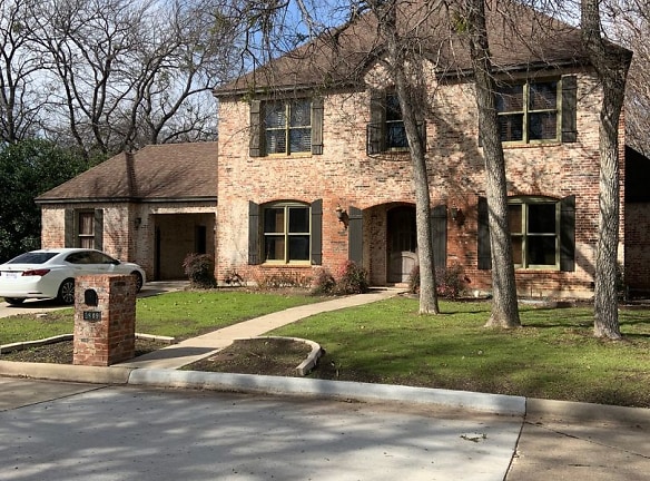 5809 Forest River Dr - Fort Worth, TX