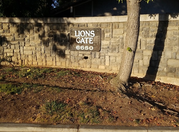Lions Gate Apartments - Fresno, CA