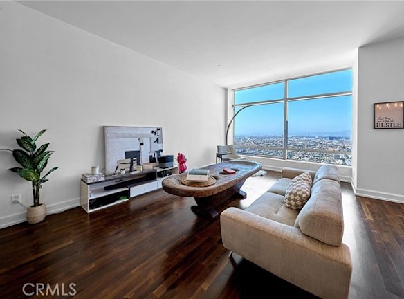 900 W Olympic Blvd unit 39H - Los Angeles, CA