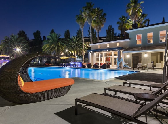 Avalon Silicon Valley Apartments - Sunnyvale, CA