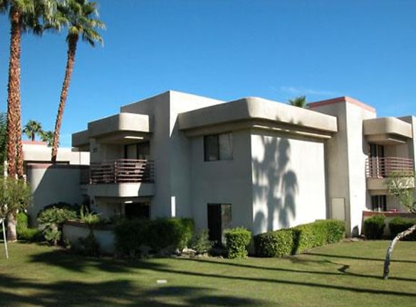 Park Apartments - Palm Springs, CA