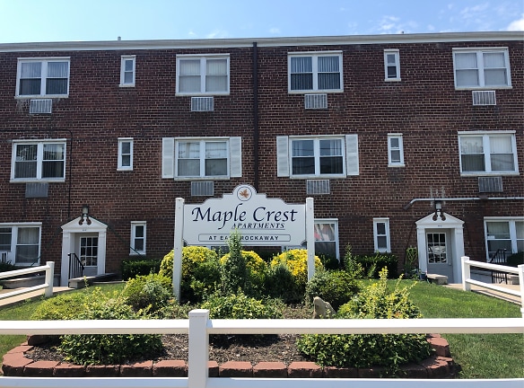 Maple Crest Apartments At East Rockaway - East Rockaway, NY