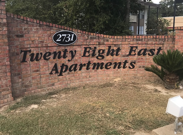 Twenty Eight East Apartments - Pineville, LA