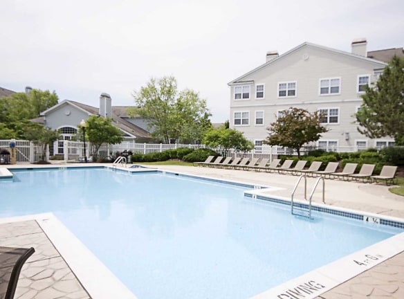 Riverscape At Piney Orchard Apartments - Odenton, MD