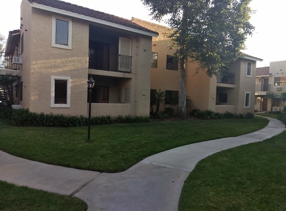 Jade Cove Condominiums Apartments - San Diego, CA
