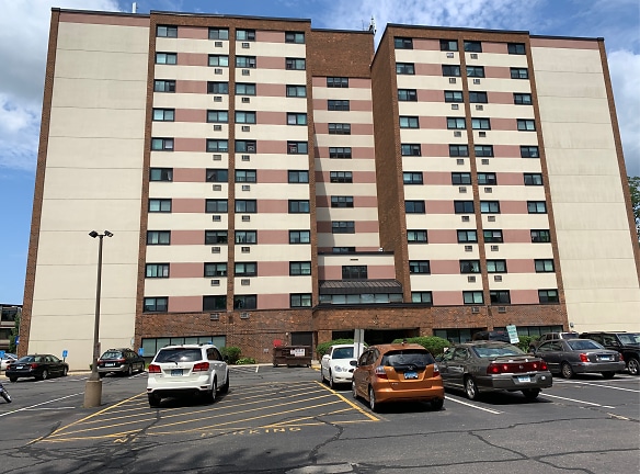 Hartford East Apartments - East Hartford, CT