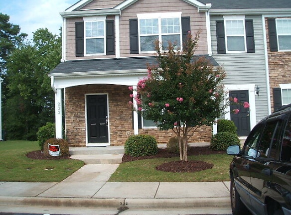 233 Hampshire Downs Dr - Morrisville, NC